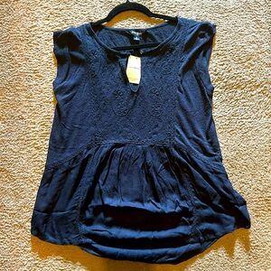NWT LUCKY BRAND navy blue blouse! Size medium
